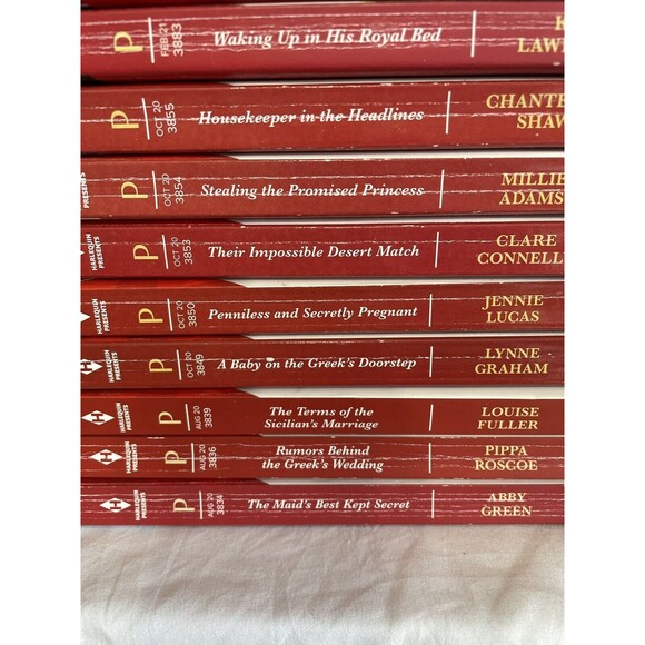 Harlequin Romance Books - Lot of 13, Plus Two Additional Books - Picture 3 of 8